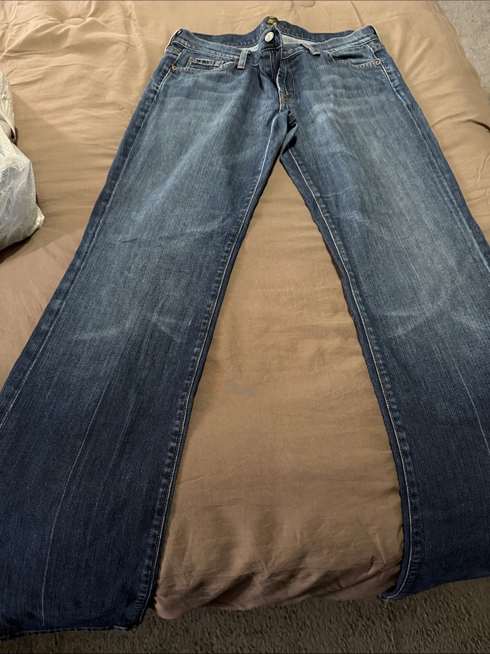 Women’s Classic Straight-Leg Jeans in Dark Blue